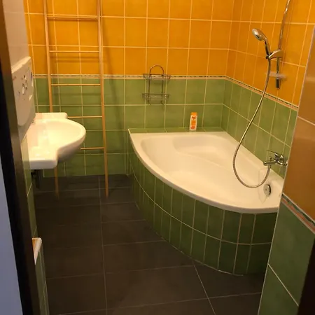 Krystof Apartment *